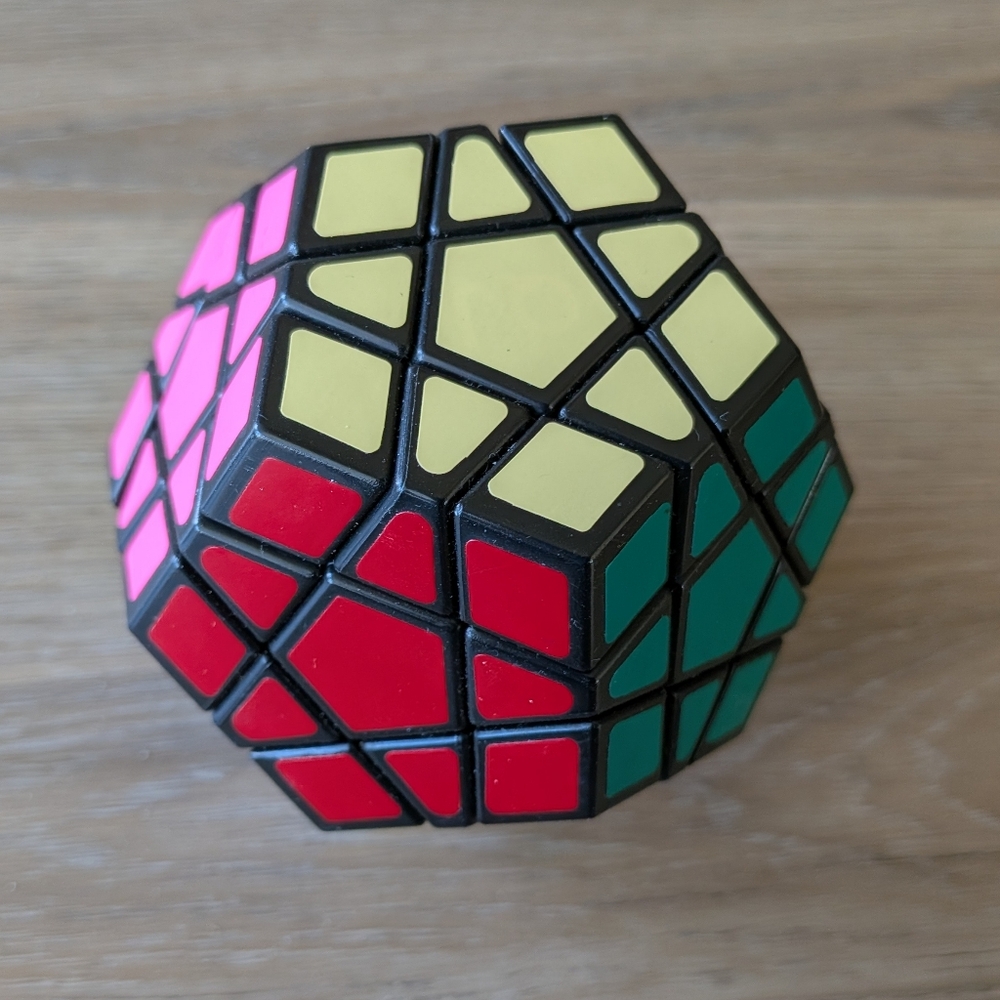 3D Twisty Puzzle Megaminx Rubics Cube Style Brain Teaser